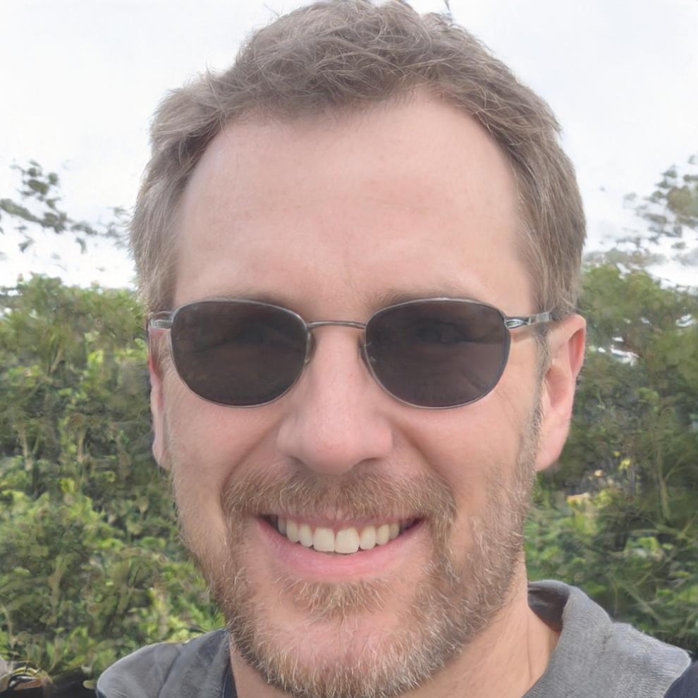 Ricardo Morales, instructor de finanzas personales